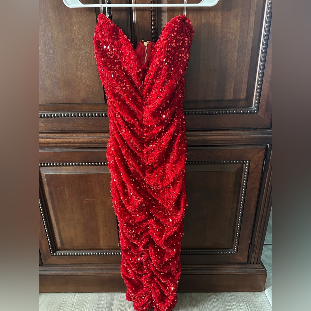 My Outfit Online Red Sequin Gown